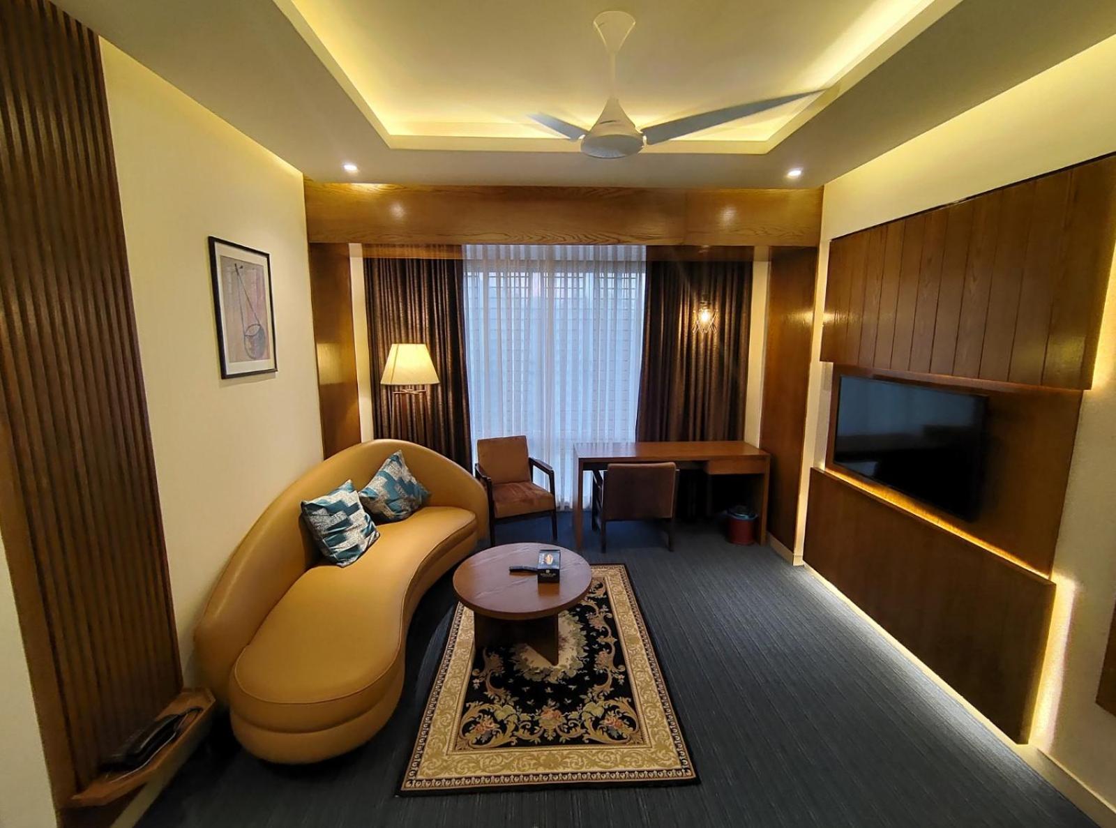 Hotel Royal Cox'S Bazar Extérieur photo