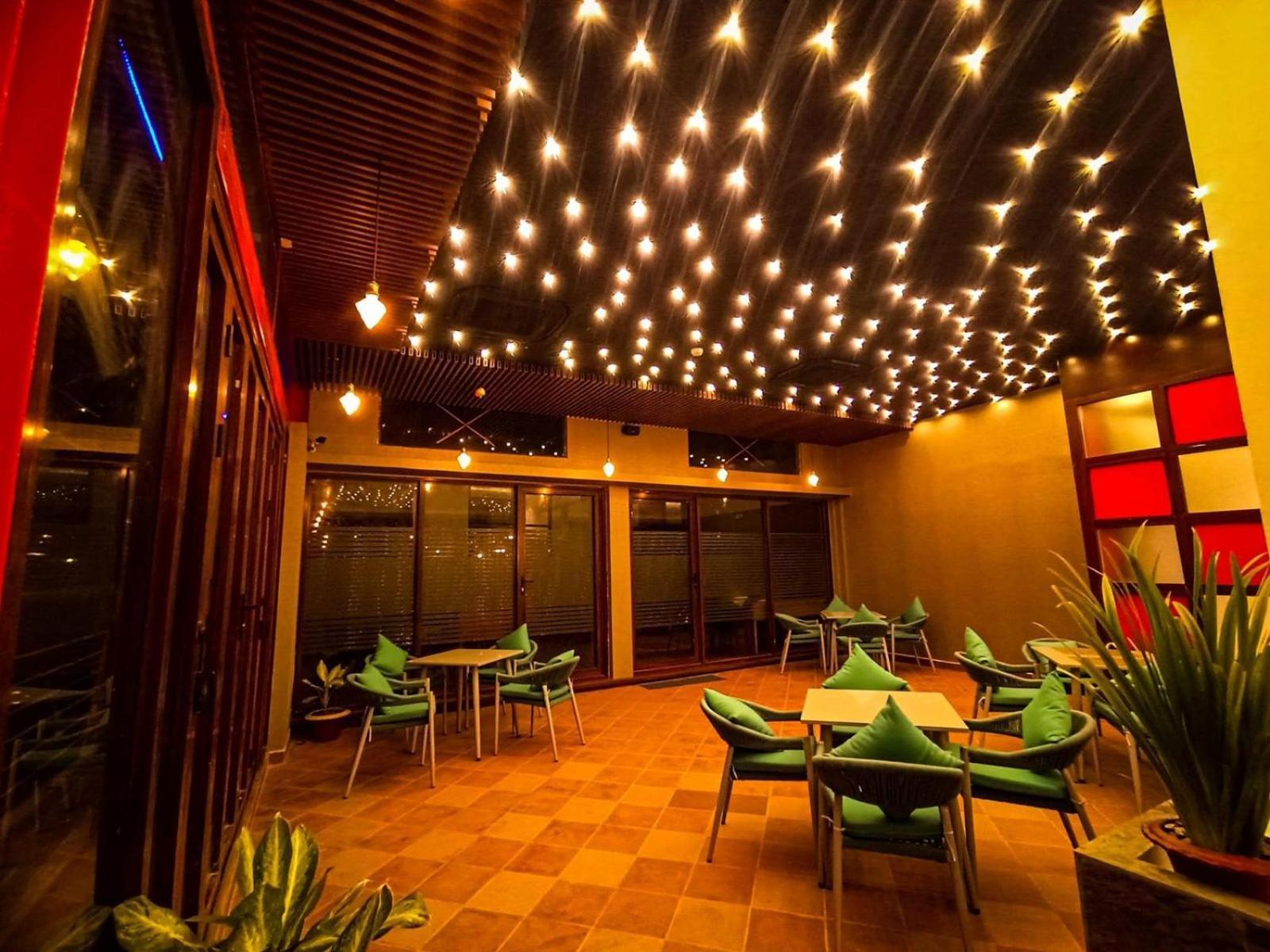 Hotel Royal Cox'S Bazar Extérieur photo