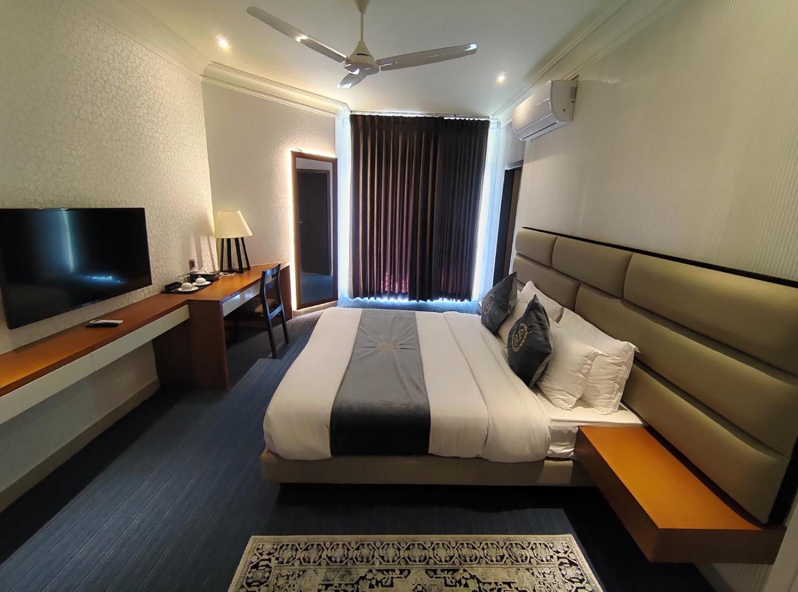 Hotel Royal Cox'S Bazar Extérieur photo