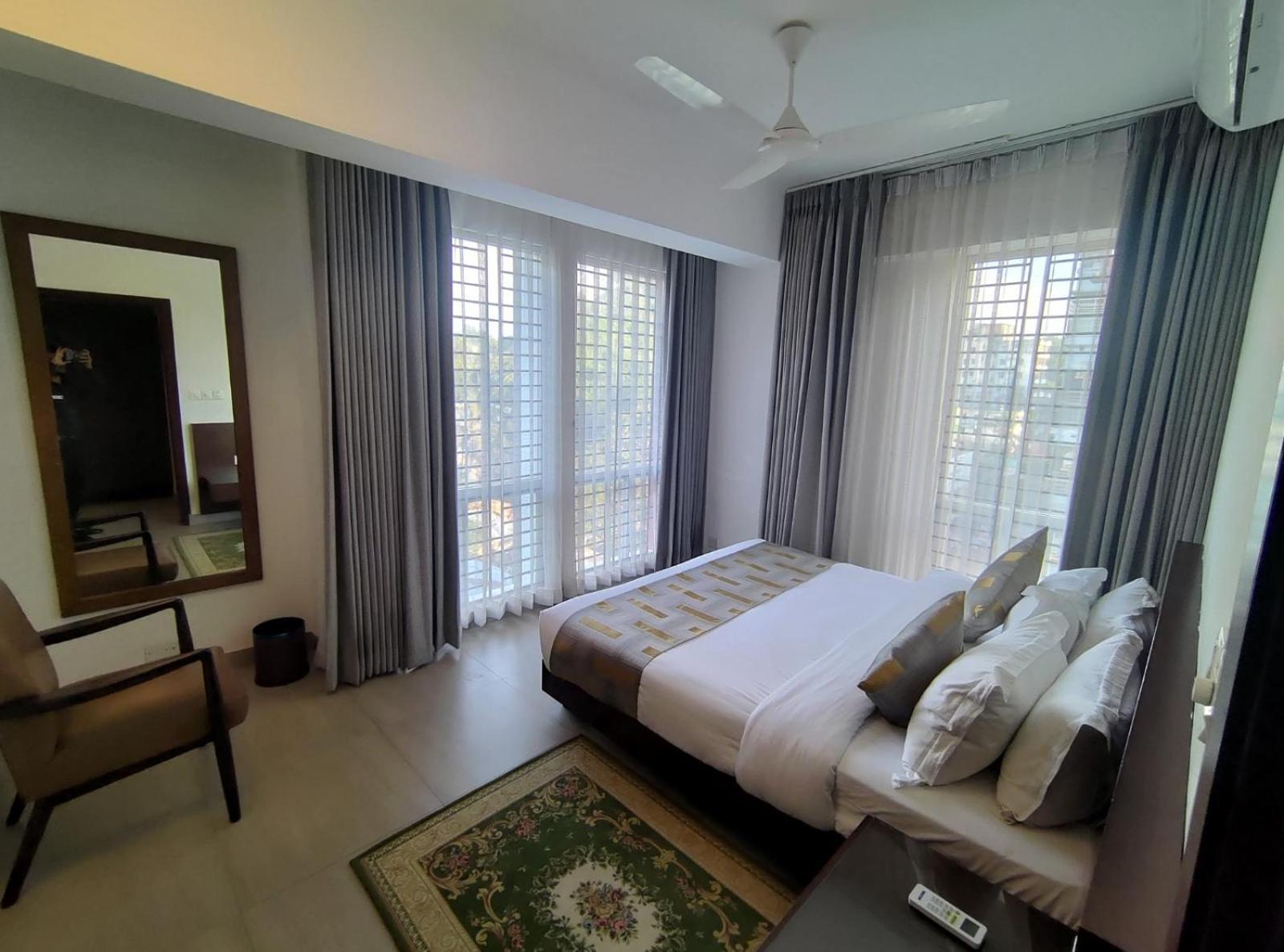 Hotel Royal Cox'S Bazar Extérieur photo