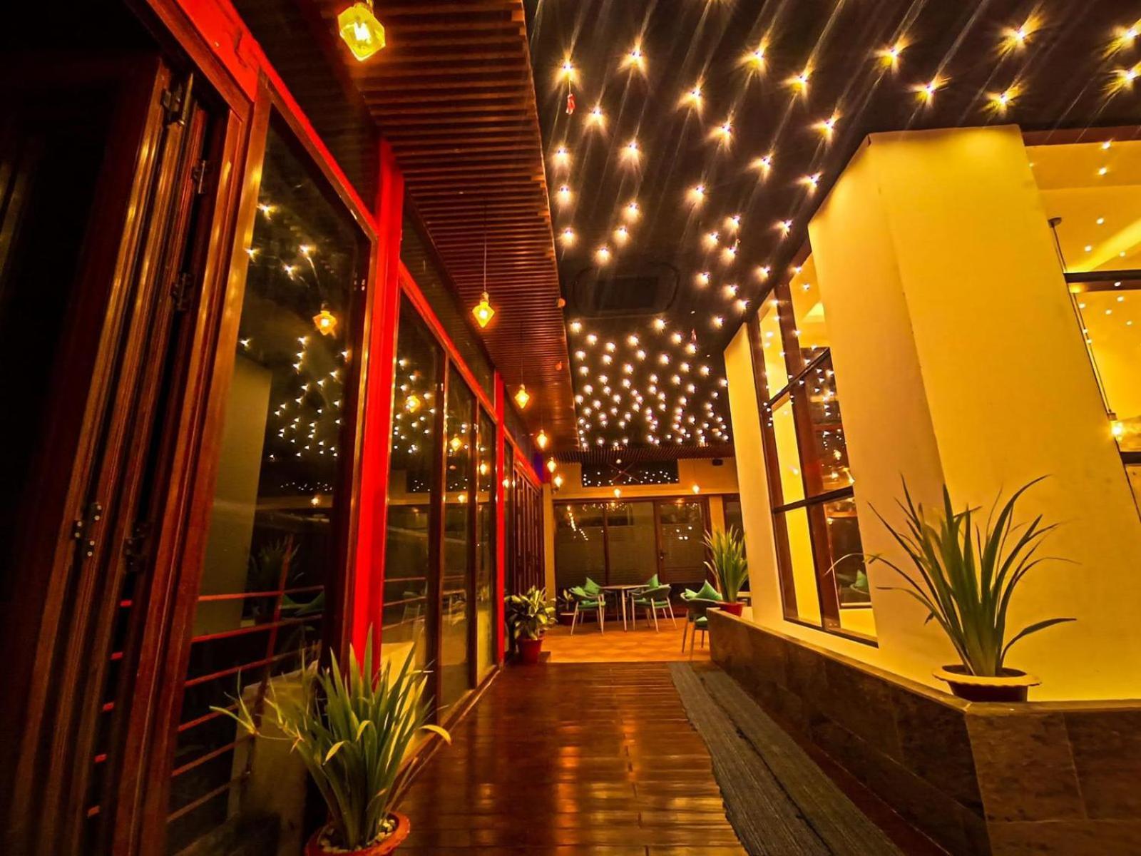 Hotel Royal Cox'S Bazar Extérieur photo